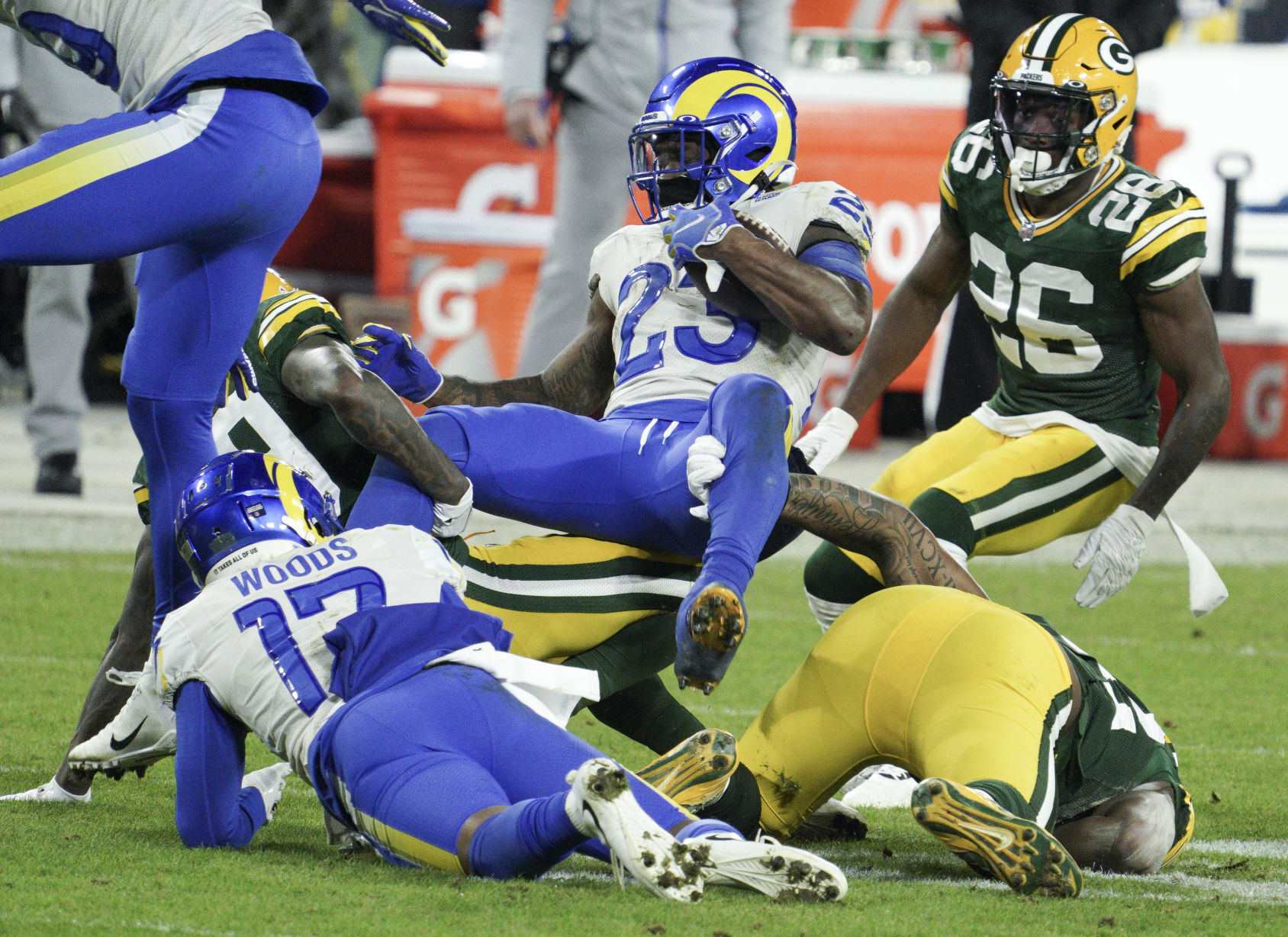 Packers 32, Rams 18